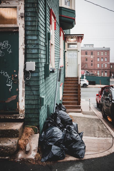 Rubbish left after eviction who pays in Crystal Palace streets